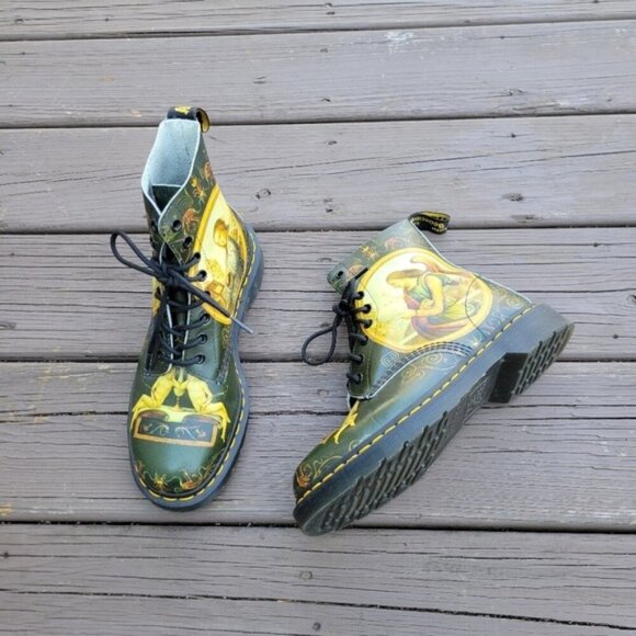 Dr Martens Giovanni Di Paolo Green Leather Museum Collection Combat Boots 8 - Picture 1 of 8